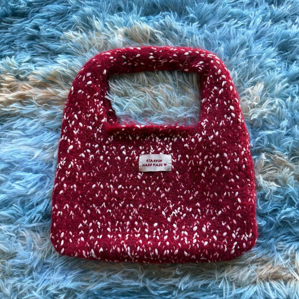 Stannum Handmade Red and White Speckled Knit Tote Bag